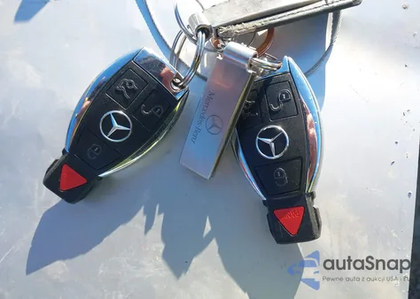 2015 Mercedes-Benz C-Class C 300 из США, поврежденный, VIN 55SWF4KBXFU086747